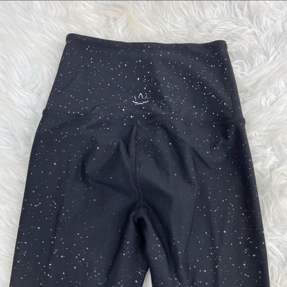 Beyond Yoga Alloy Gunmetal Ombré High Waist Midi Leggings - Picture 8 of 10